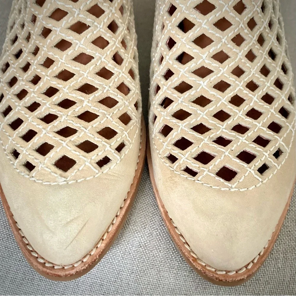 Jeffrey Campbell US 7 Taggart Open-Weave Suede Booties Tan / Beige Western Chic